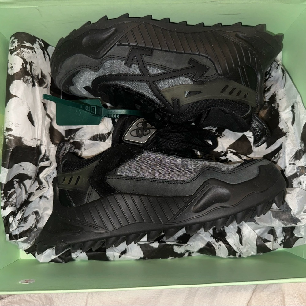 Reebok Black and Gray Athletic Shoes